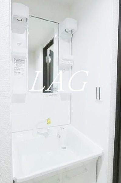 洗面設備　独立洗面台です。