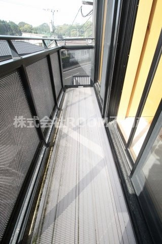 バルコニー　外からの目が気にならないバルコニーで洗濯物が干せます