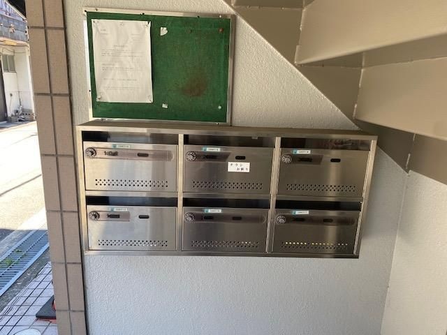 エントランス　清潔なエントランスです