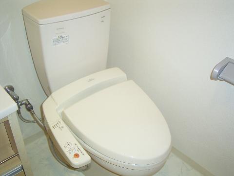 トイレ　シャワー付トイレ
