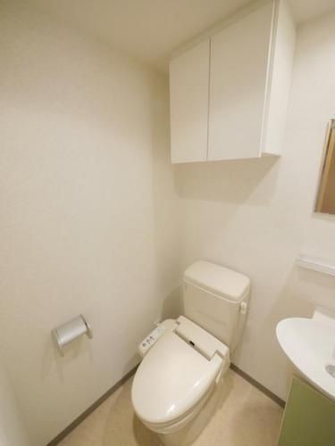 トイレ　（別タイプ参考写真）シンシティー板橋本町　板橋区稲荷台
