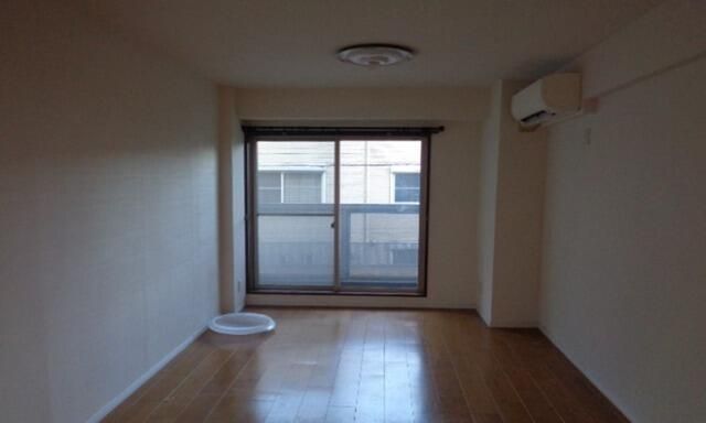 居室・リビング　※全て別号室のお写真。内装等参考にしてください。