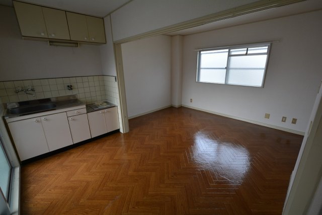 居室・リビング　エアコン付きで初期費用を抑えたい方にもおすすめです。