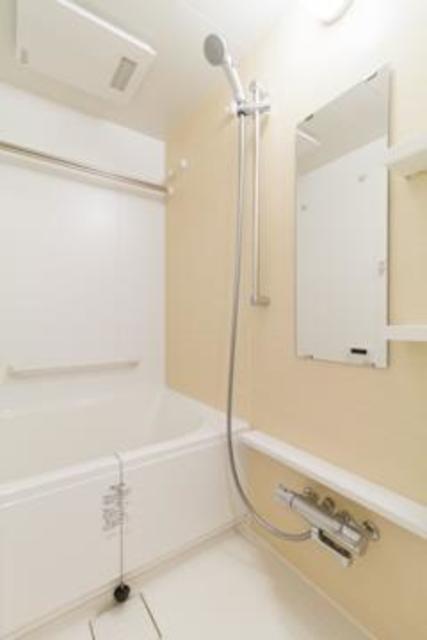 バス・シャワールーム　※写真は同タイプ住戸です。