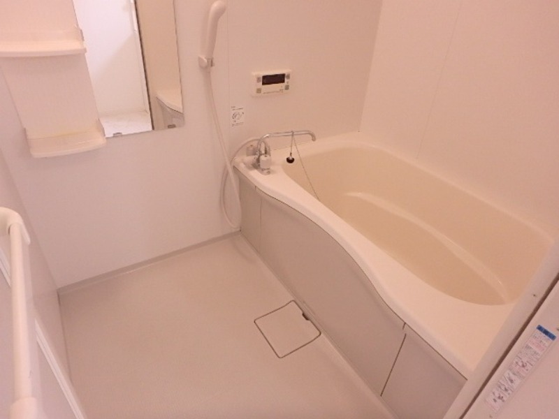 バス・シャワールーム　図面と現状に相違がある場合には現状を優先