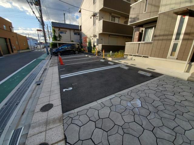 駐車場　駐車場