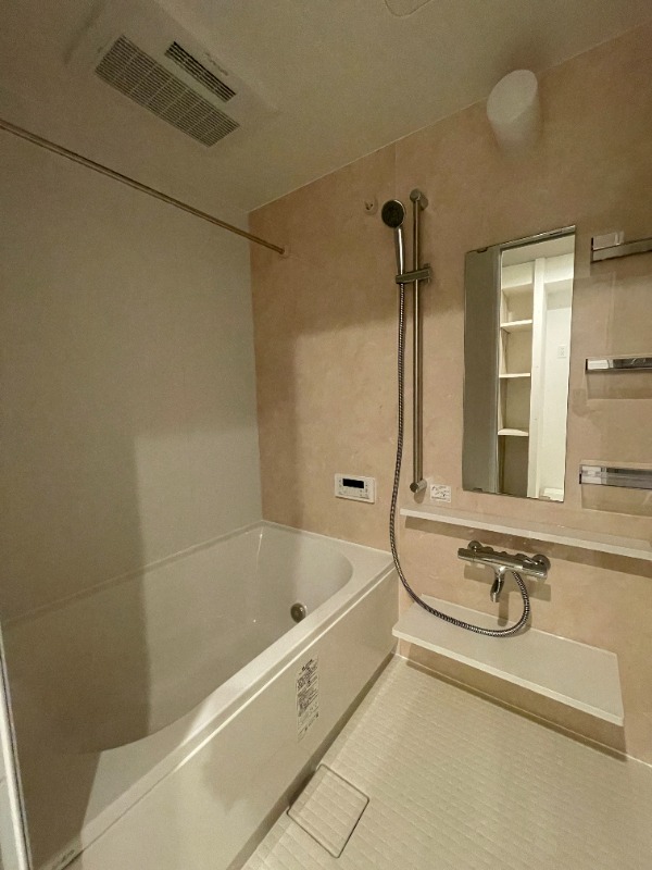 バス・シャワールーム　同型イメージ