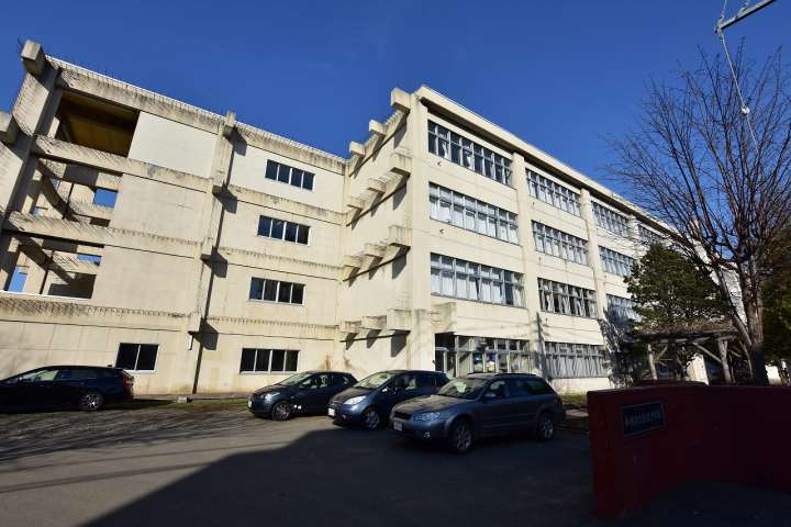 中学校　陵北中学校（中学校）まで252m