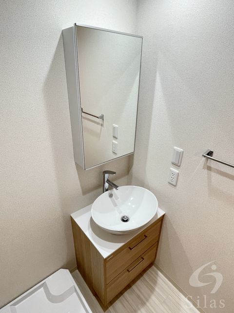 洗面設備　同仕様