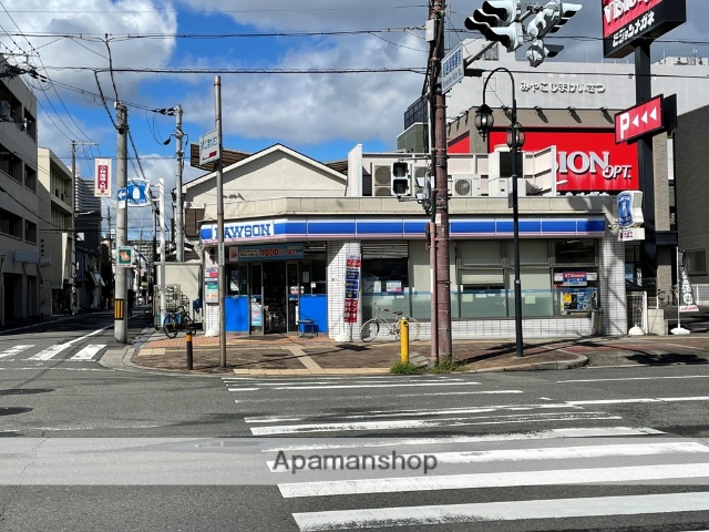コンビニ　ローソン（コンビニ）まで306m
