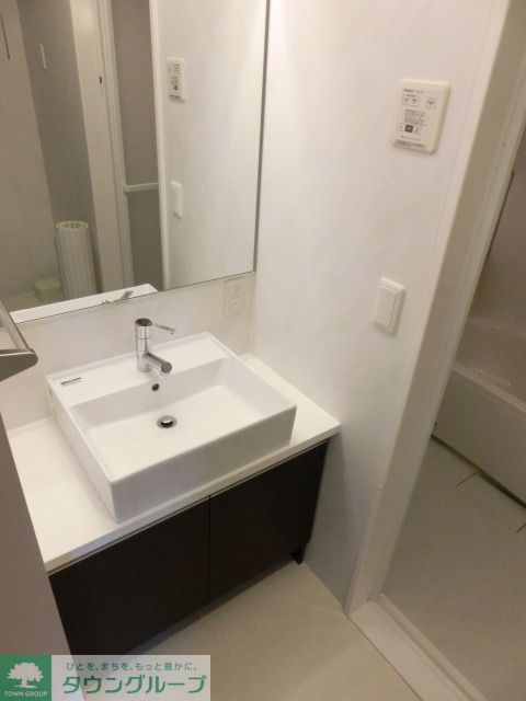 洗面設備　デザイン洗面台