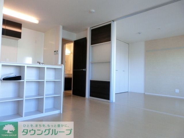 居室・リビング　エアコン完備のＬＤＫ