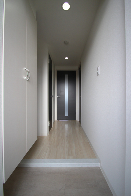 玄関　※別室の参考写真です。