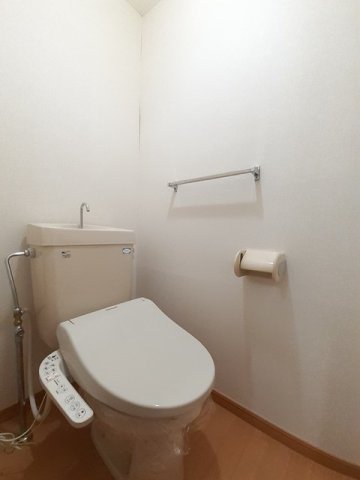 トイレ　コンパクトで使いやすいトイレです