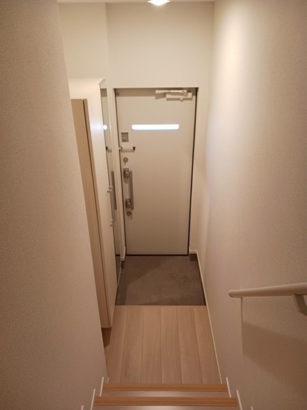 玄関　図面と現状に相違がある場合には現状を優先