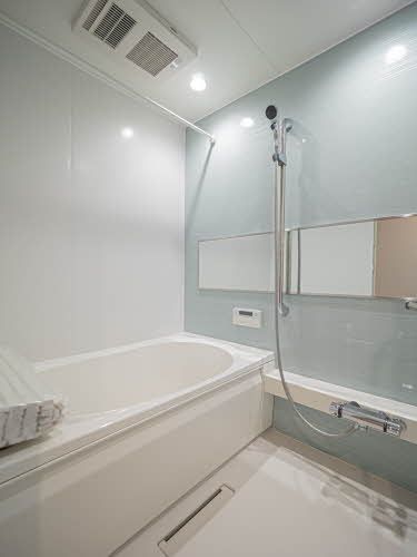 バス・シャワールーム　忙しい日々の中でリラックスタイムにゆったりとご利用下さい。