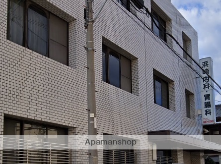 コンビニ　ファミリーマート（コンビニ）まで321m