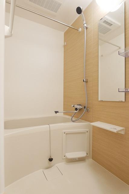 バス・シャワールーム　「バスルーム」