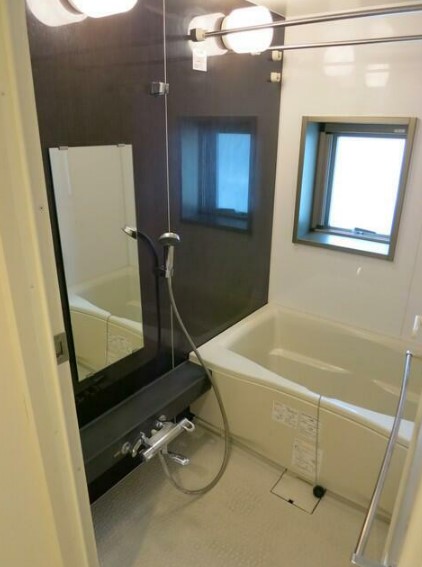 バス・シャワールーム　お風呂で日々の疲れを落としましょう