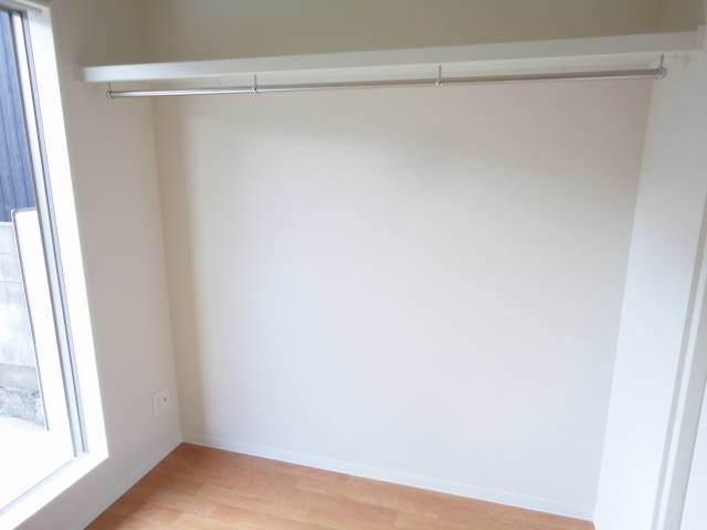 収納　※他の部屋の写真です