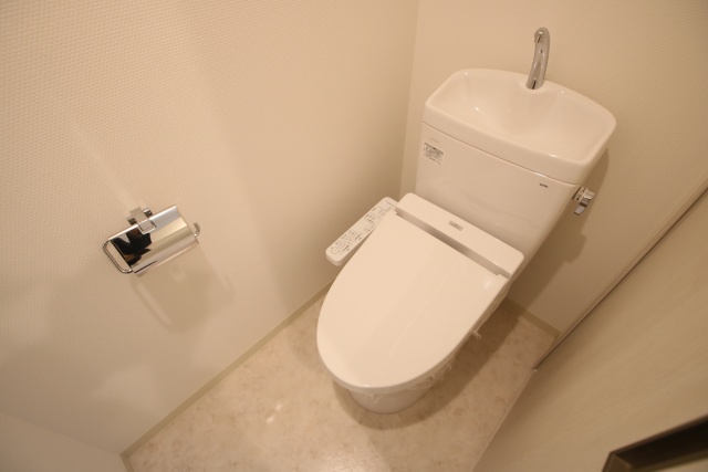 トイレ　別室の参考写真です。※現況優先