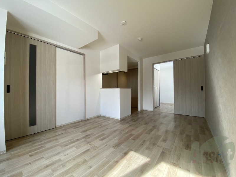 居室・リビング　広くてきれいなリビングです！快適に過ごせそうですね。