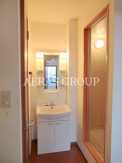 洗面設備　同仕様参考写真