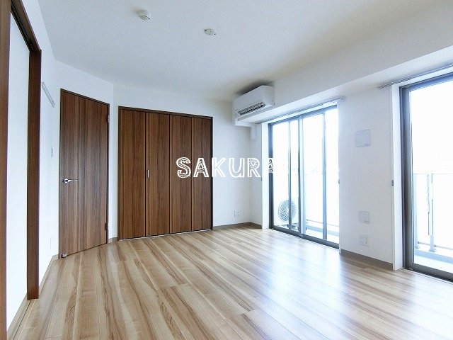 居室・リビング　開放感のあるゆったりとしたお部屋です♪