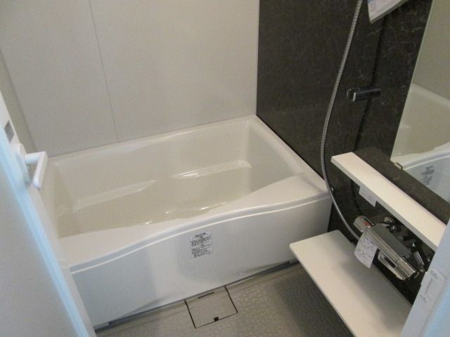 バス・シャワールーム　居室２