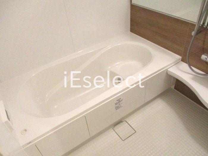 バス・シャワールーム　広々１坪バスでリラックス♪