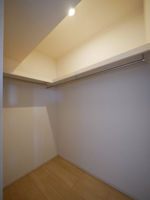 収納　ウォークインクローゼット（洋６）