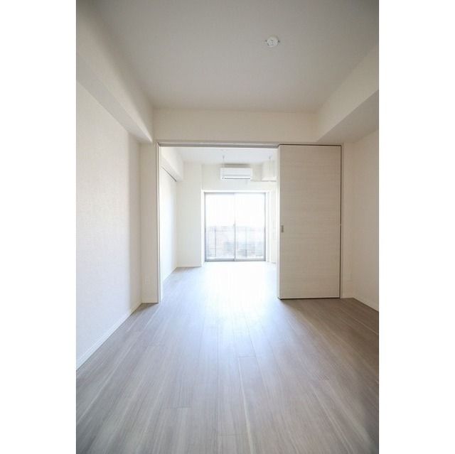 居室・リビング　☆明るいリビング☆