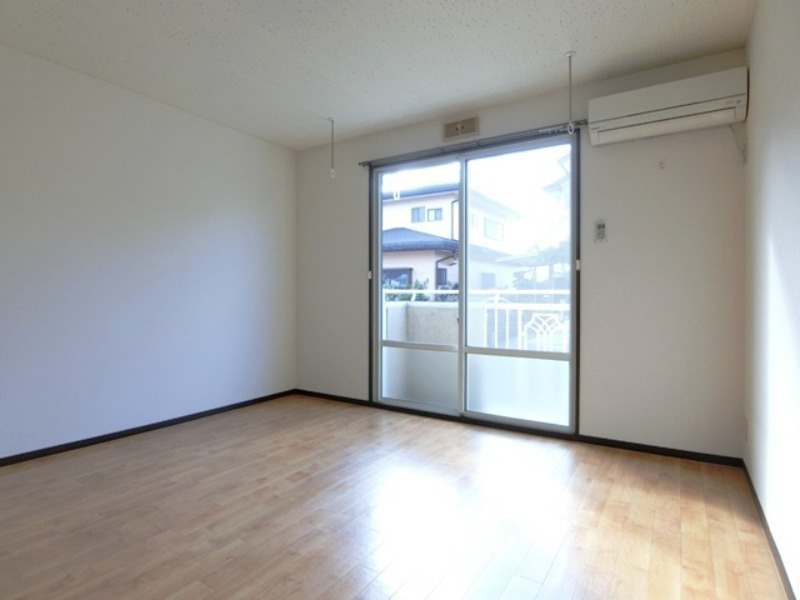 居室・リビング　図面と現状に相違がある場合には現状を優先