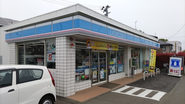 コンビニ　ローソン　仙台鈎取本町店（コンビニ）まで75m