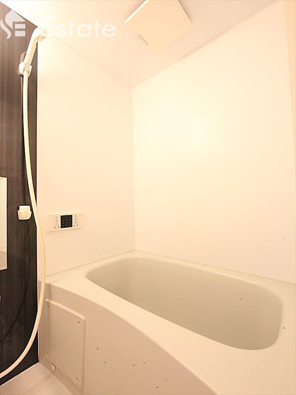 バス・シャワールーム　バスルーム