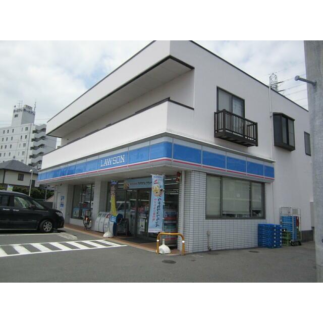 コンビニ　ローソン伊勢原駅南店（コンビニ）まで315m