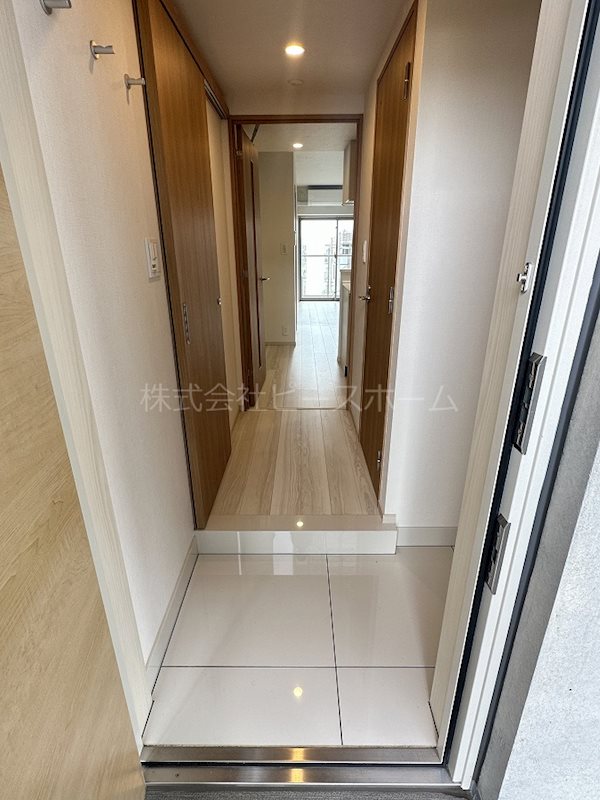 玄関　※別号室参考写真