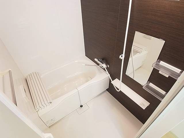 バス・シャワールーム　追焚・浴室乾燥機付バスルーム