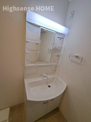 洗面設備　使いやすい洗面所です