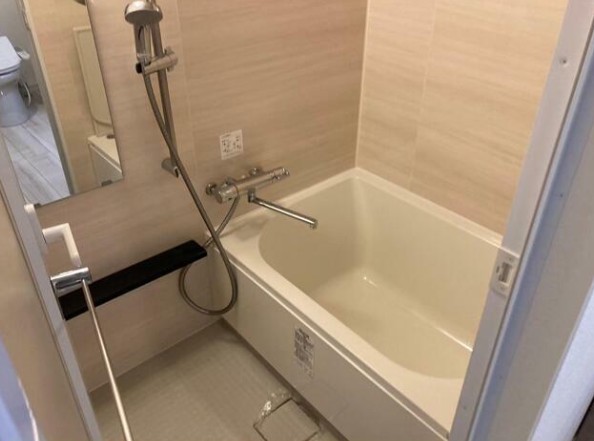 バス・シャワールーム　風呂