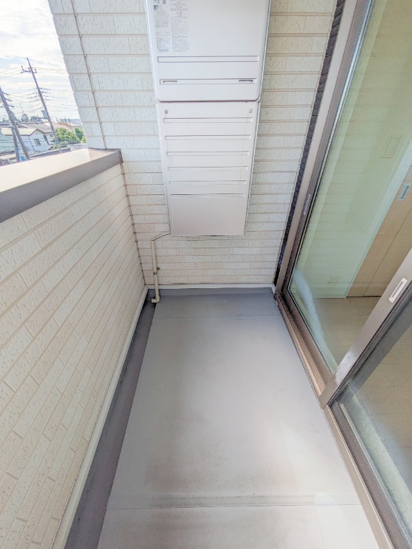 バルコニー　図面と現状に相違がある場合には現状を優先