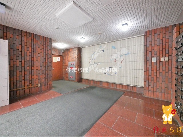 エントランス　共用部の印象も大切に