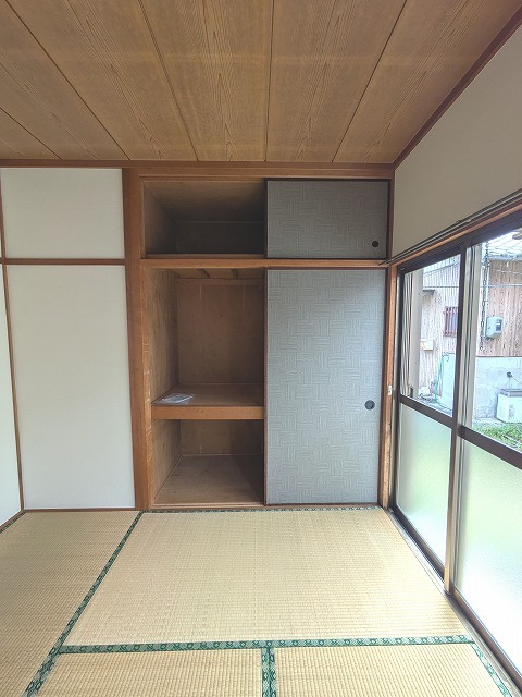 収納　押し入れ