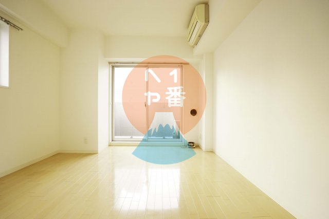 居室・リビング　こちらのリビングで趣味の時間をお楽しみください　※参考写真で