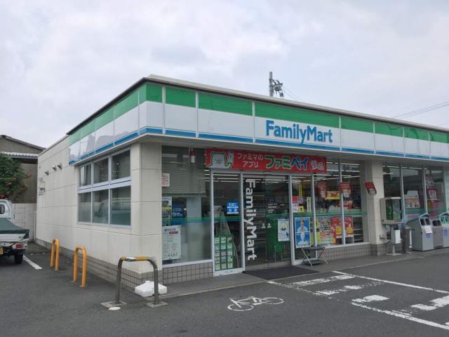 コンビニ　ファミリーマート（コンビニ）まで348m