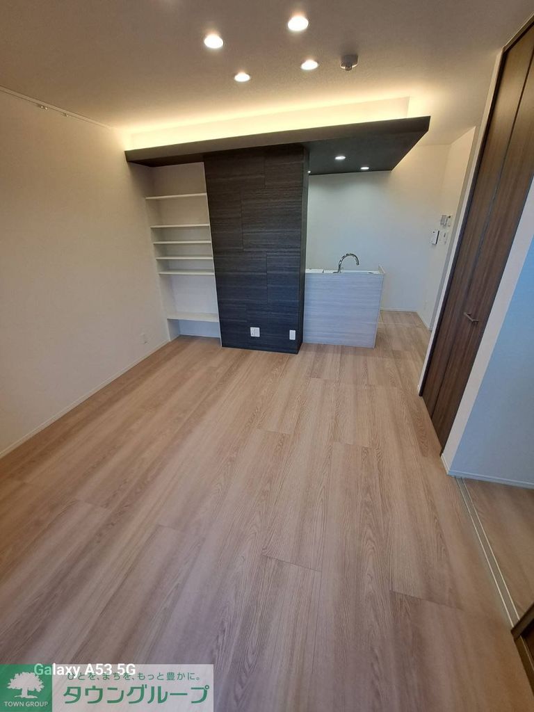 居室・リビング　フローリング