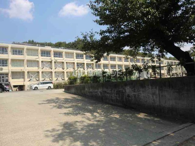 小学校　那加第一小学校（小学校）まで631m