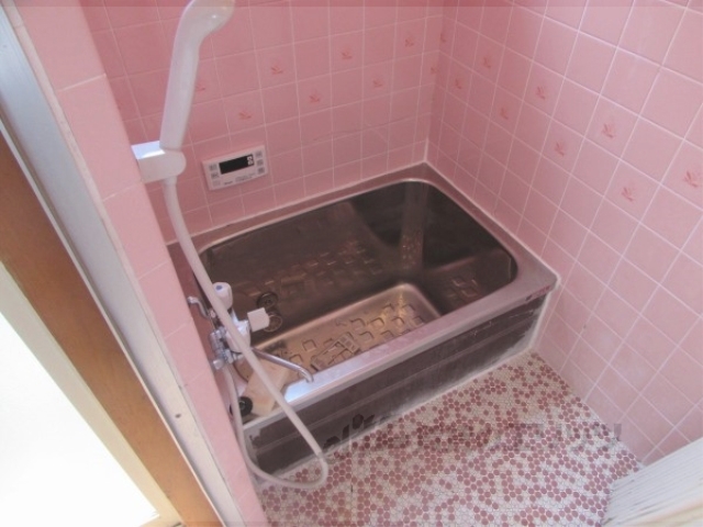 バス・シャワールーム　バス