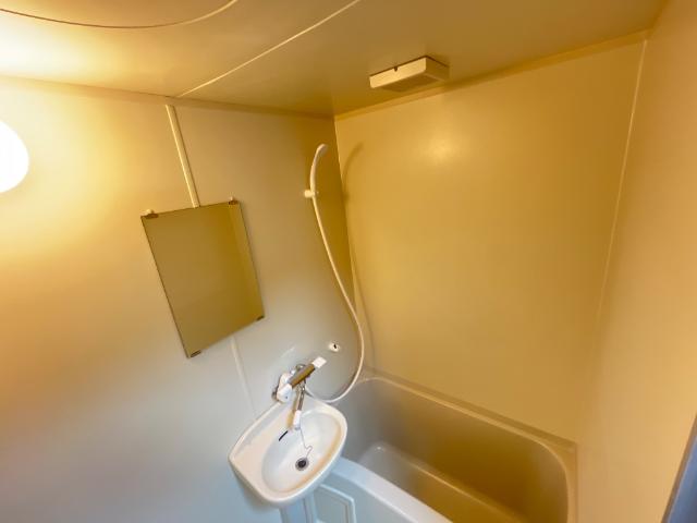 バス・シャワールーム　バス