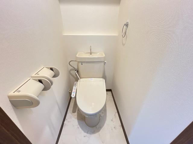 トイレ　シャワー付トイレ